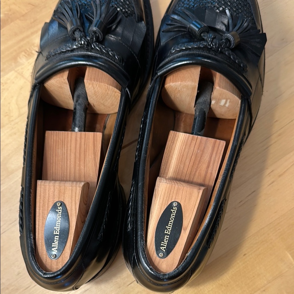 Allen Edmonds ‘Cody’ Black Leather  Loafers - Picture 10 of 10